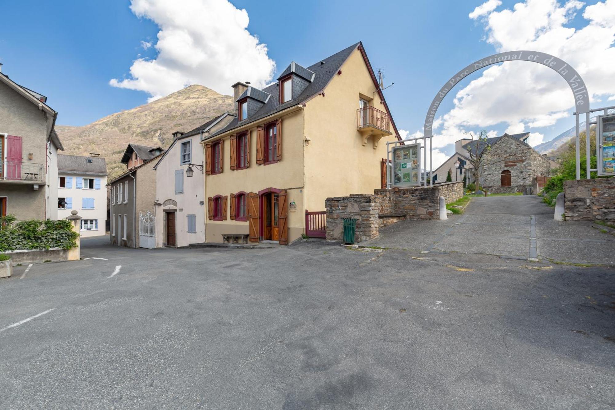 La Petite Maison Des Montagnes Luz-Saint-Sauveur Exterior foto